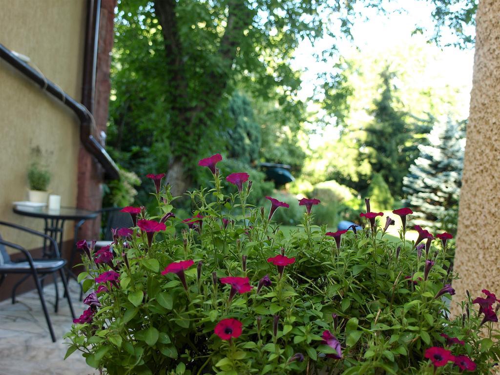 Slowicza Varsóvia Exterior foto